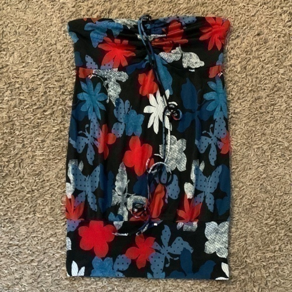 Bebe small strapless top 100% silk